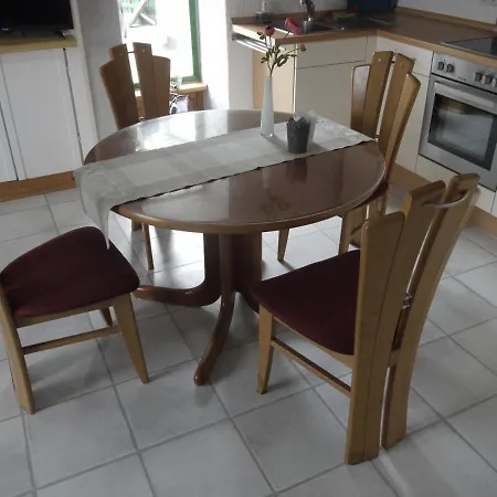 Ferienhaus Spatzennest * Daun